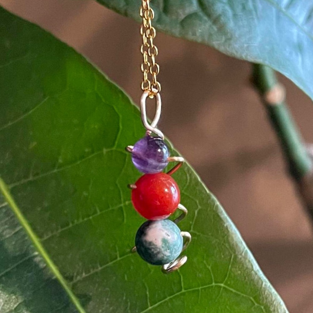 Bead necklace